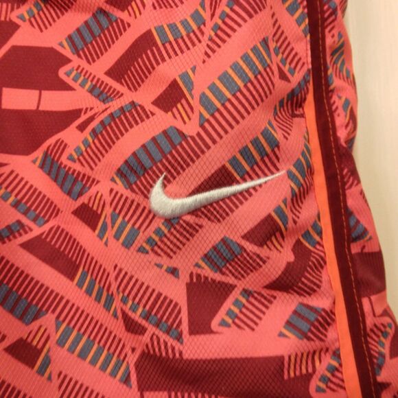 Nike Red Patterned Men's Hybrid Shorts - Picture 3 of 9